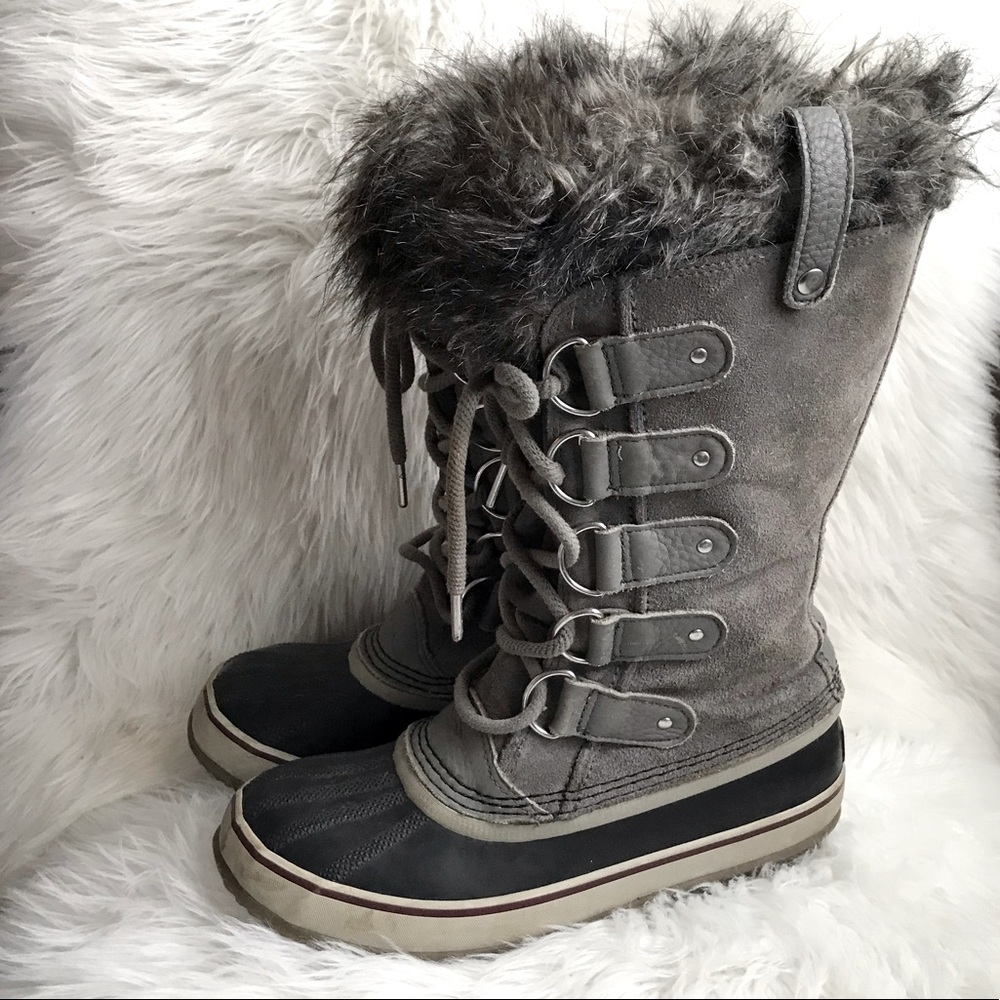 Sorel Joan Of Arc Winter Boots Size: 8